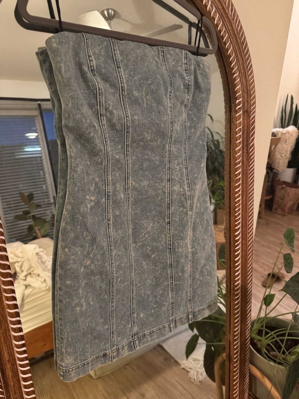 Alice + Olivia Strapless Acid-Wash Denim Mini Dress - Blue
